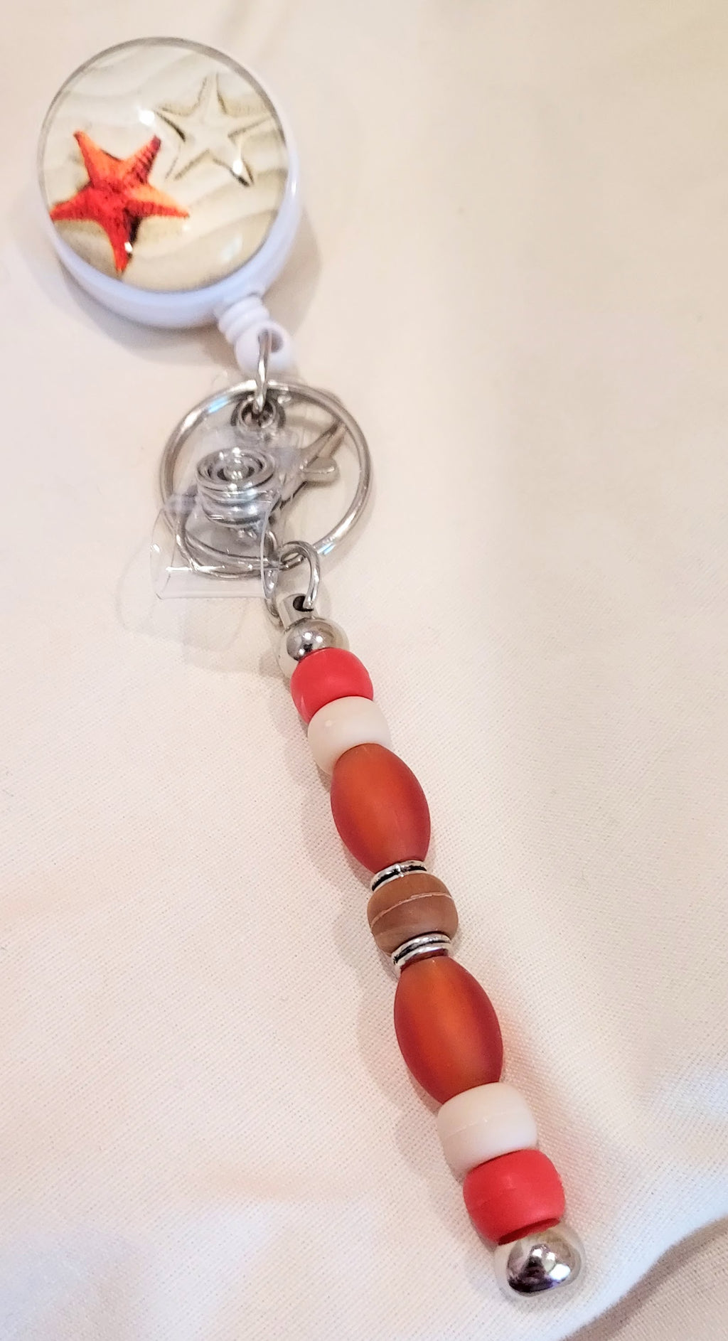 Unique Starfish Beach Retractable Badge Reel with Hand Beaded Keychain – 3-in-1 Fidget Accessory (3)