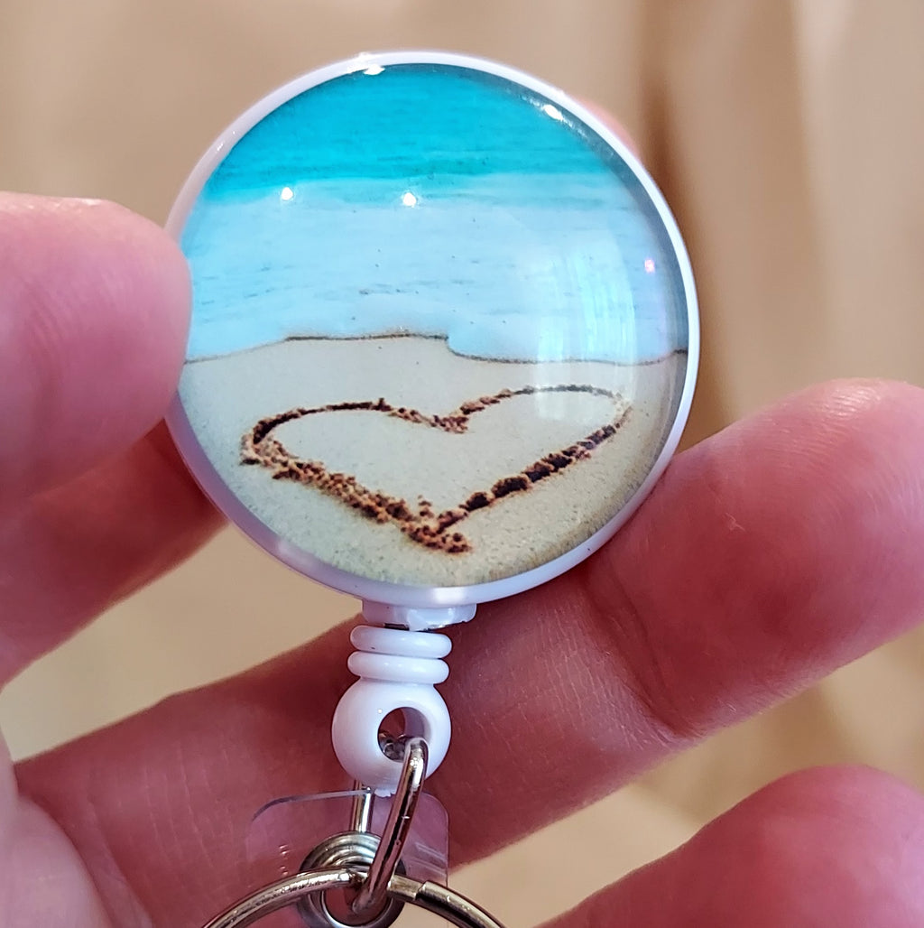Unique Heart Beach Retractable Badge Reel with Hand Beaded Keychain – 3-in-1 Fidget Accessory