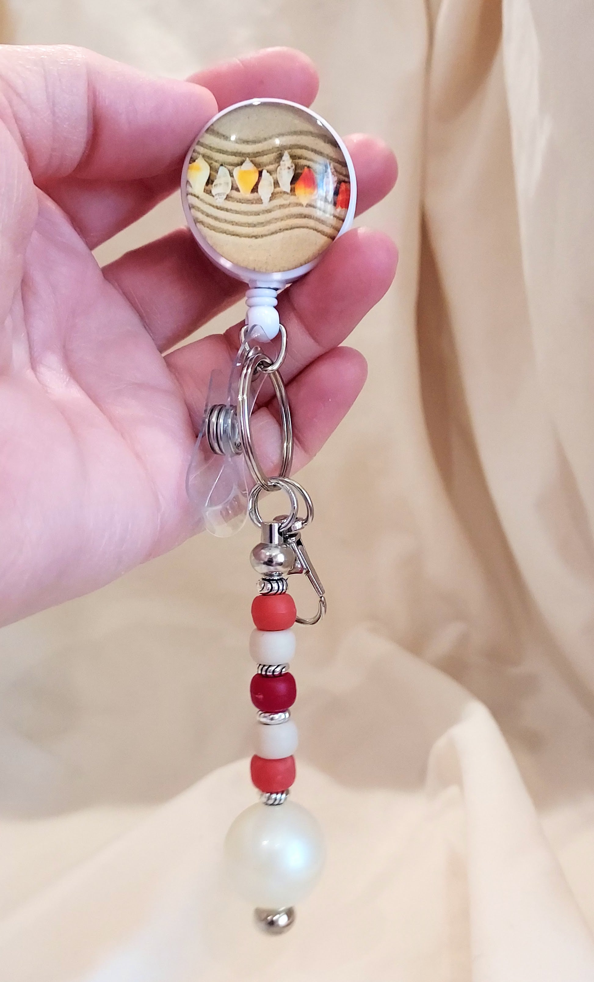 Unique Shell Themed Badge Reel with Hand Beaded Keychain – 3-in-1 Fidget Accessory