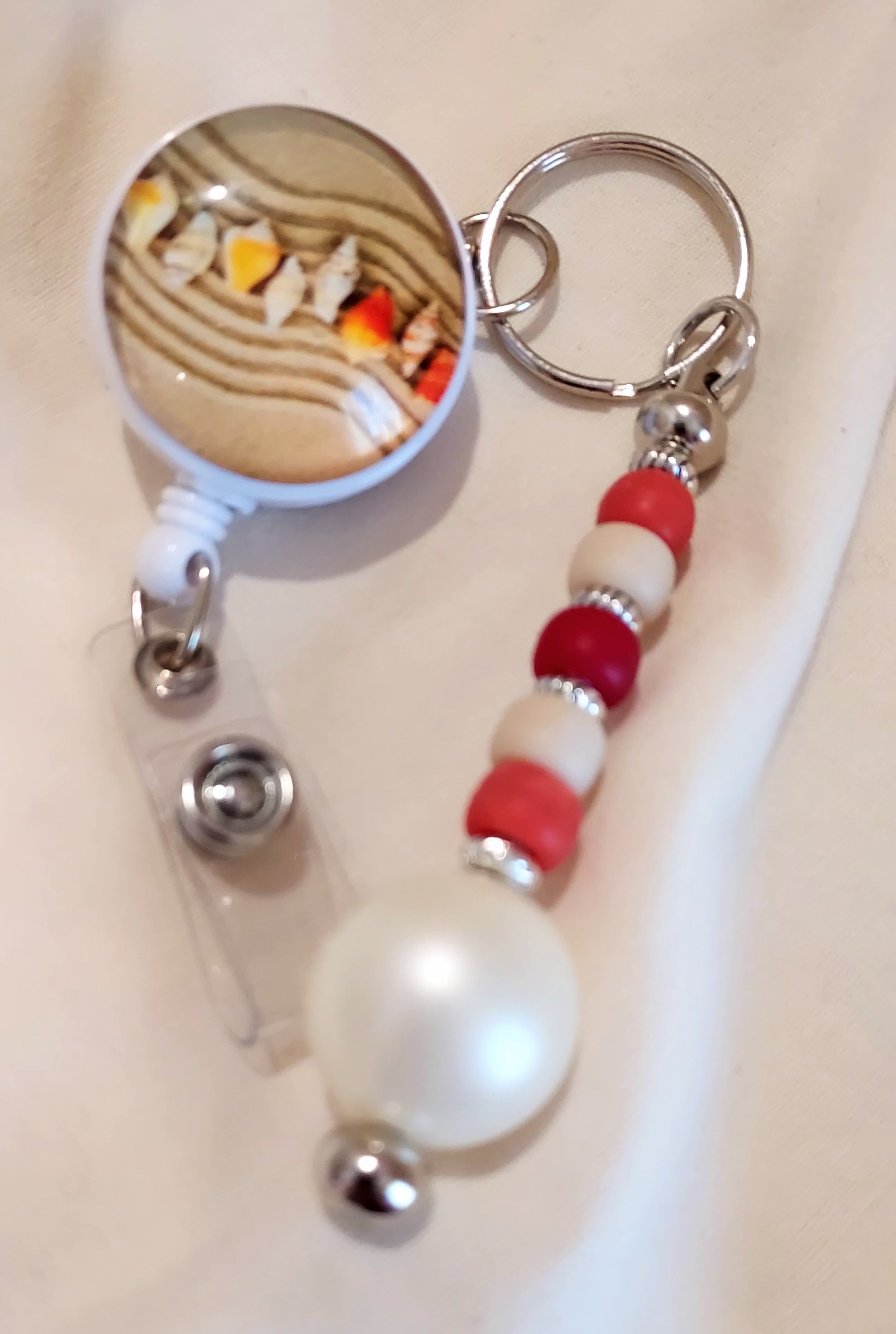Unique Shell Themed Badge Reel with Hand Beaded Keychain – 3-in-1 Fidget Accessory